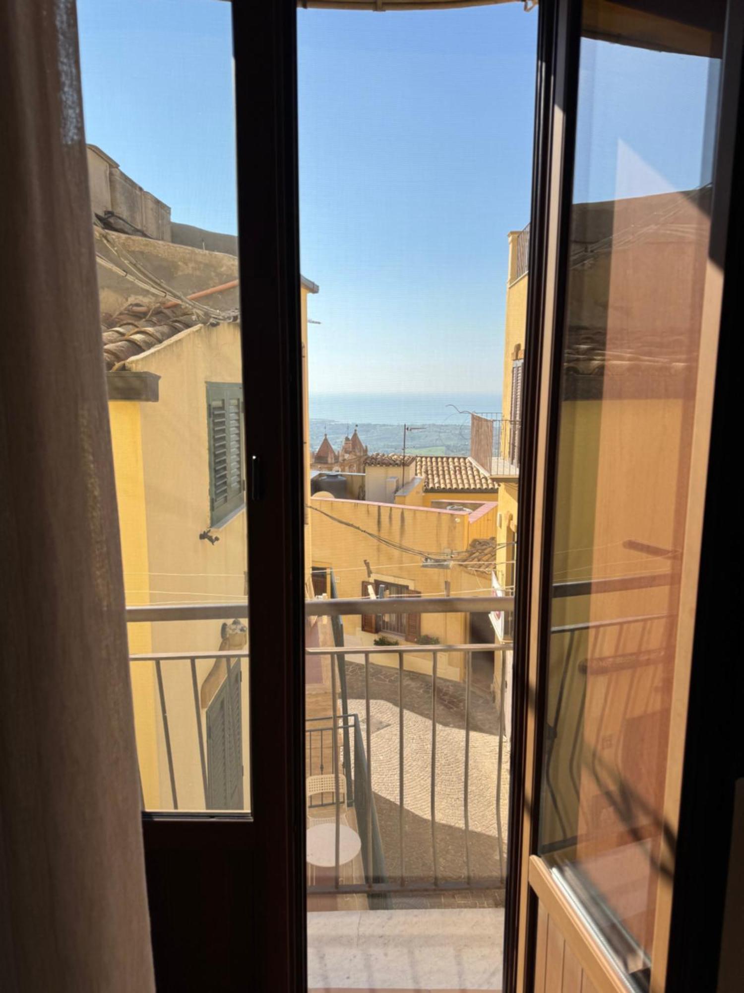Le Scalette Del Centro Hotel Agrigento Luaran gambar