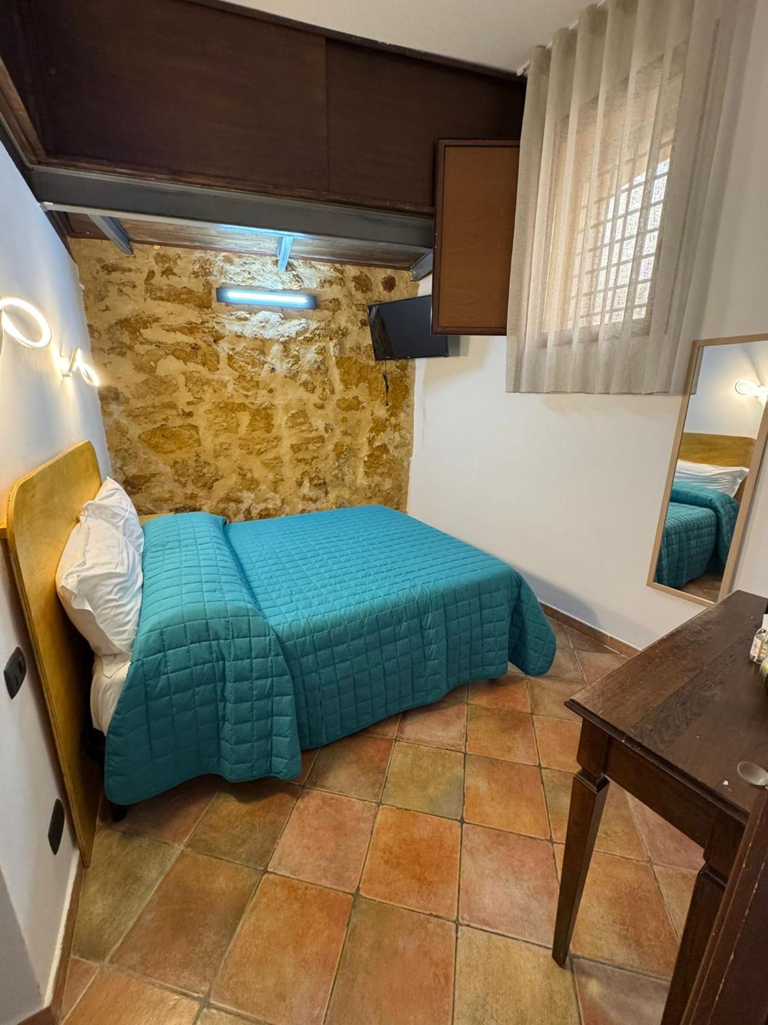 Le Scalette Del Centro Hotel Agrigento Luaran gambar